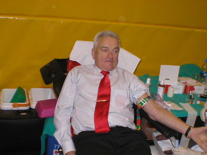 predsednik RKS daroval kri