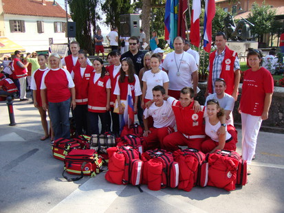 Ekipa skupaj z ekipo Buj 